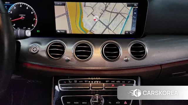 Mercedes-Benz E-Class W213 2019 Черный из Кореи, фото 5