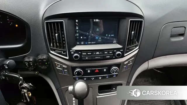 Hyundai The New Grand Starex 2018 Желтый из Кореи, фото 5