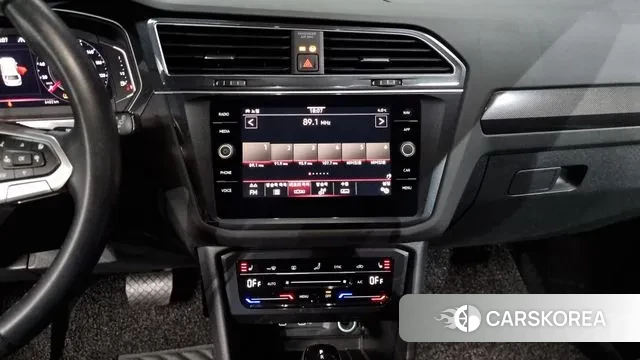 Volkswagen Tiguan second Generation 2022 Белый из Кореи, фото 5