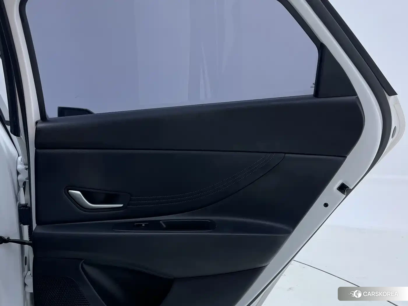 Hyundai Elantra 2022 Белый из Китая, фото 5