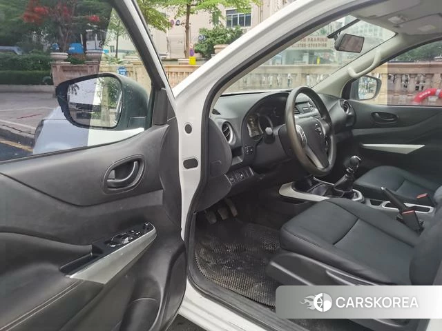 Nissan Navarra 2022 Белый из Китая, фото 5