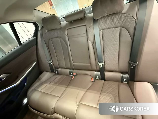 BMW 3 series 2022 Белый из Китая, фото 5