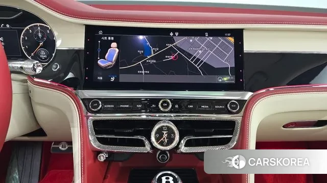 Bentley Flying Spur 3rd Generation 2024 Белый из Кореи, фото 5