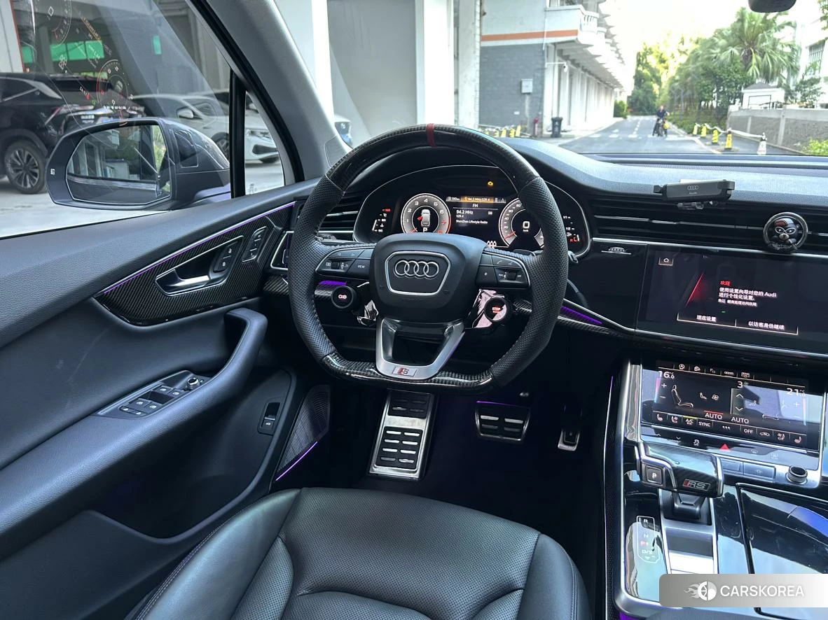 Audi Q7 2021 Темно-серый из Китая, фото 5