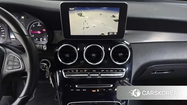 Mercedes-Benz GLC-Class X253 2018 Белый из Кореи, фото 5