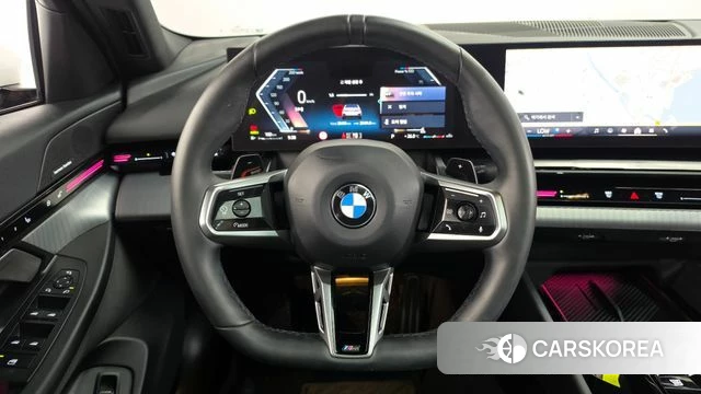 BMW 5 Series (G60) 2023 Белый из Кореи, фото 5