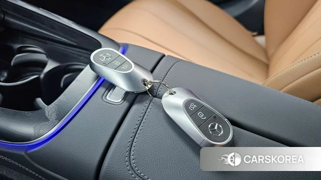 Mercedes-Benz E-Class W214 2025 Белый из Кореи, фото 5