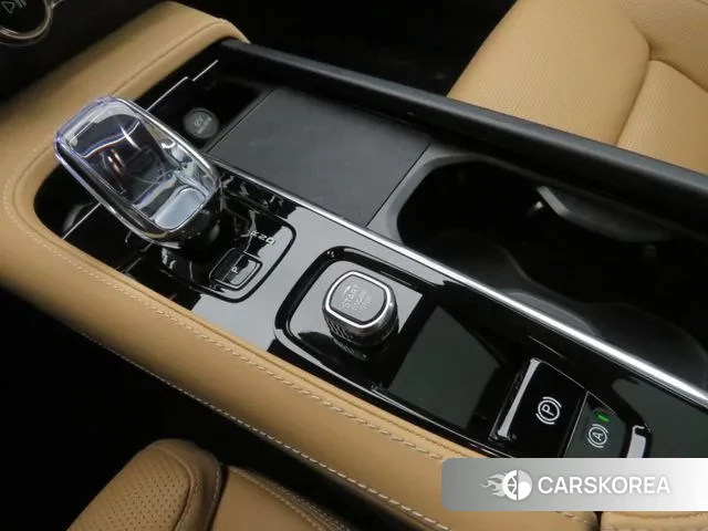 Volvo S90 2024 Черный из Кореи, фото 5