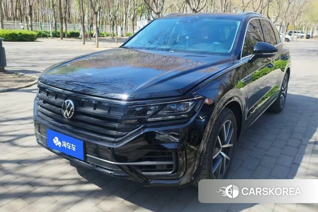 Volkswagen Touareg 2024 Черный из Китая, фото 5