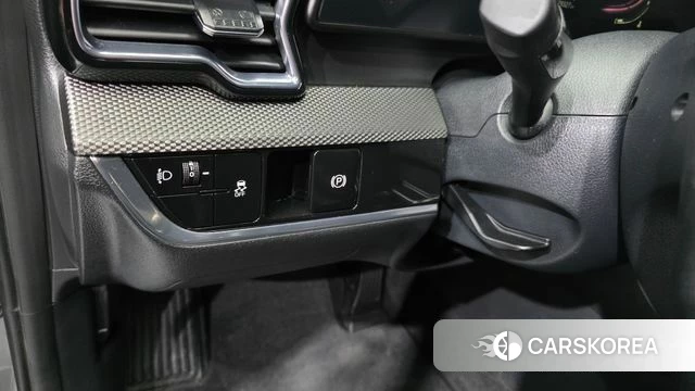 Kia Sportage 5th Generation 2022 Серебристо-серый из Кореи, фото 5