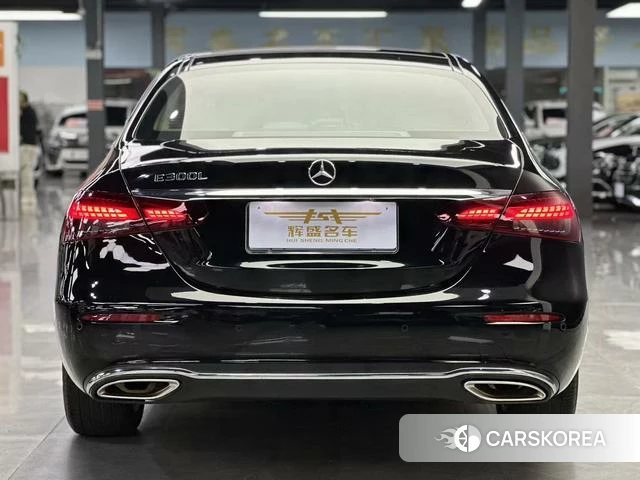 Mercedes-Benz E-class 2022 Черный из Китая, фото 5