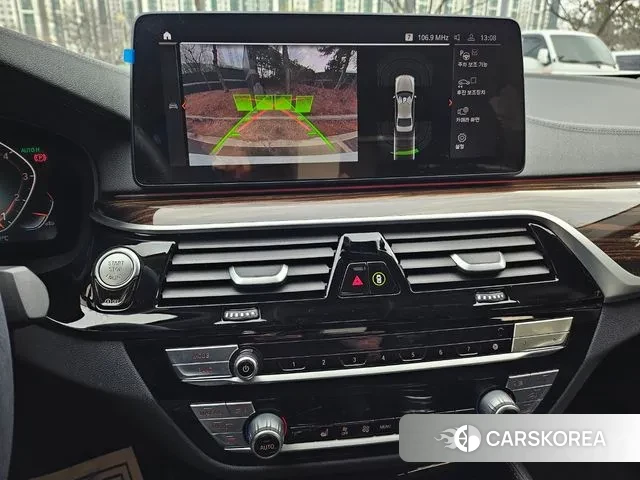 BMW 5 Series (G30) 2022 Белый из Кореи, фото 5