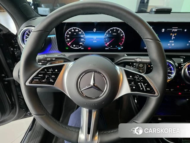 Mercedes-Benz A-Class W177 2025 Черный из Кореи, фото 5