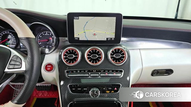 Mercedes-Benz C-Class W205 2018 Белый из Кореи, фото 5