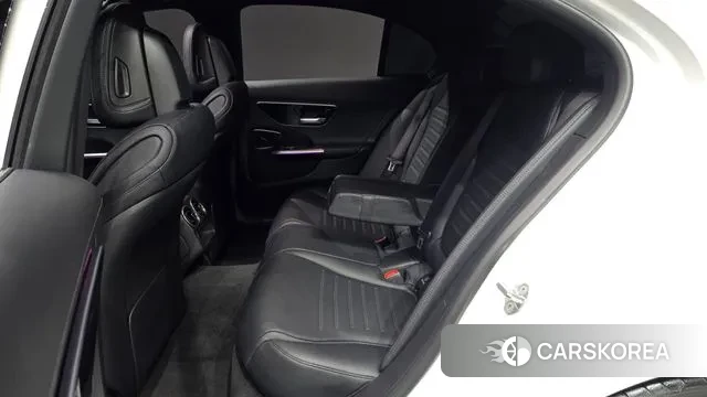 Mercedes-Benz C-Class W206 2023 Белый из Кореи, фото 5