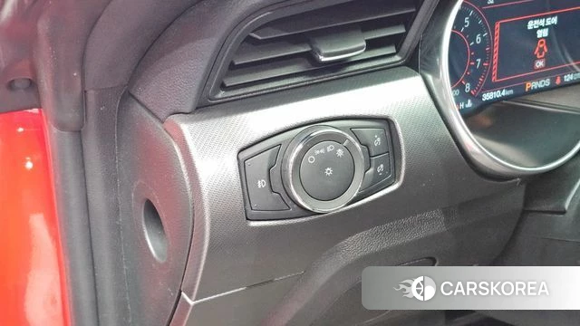 Ford Mustang 2022 Красный из Кореи, фото 5