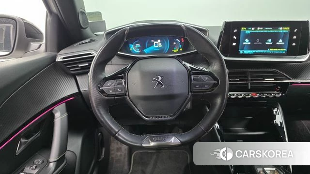 Peugeot e-2008 second generation 2023 Белый из Кореи, фото 5