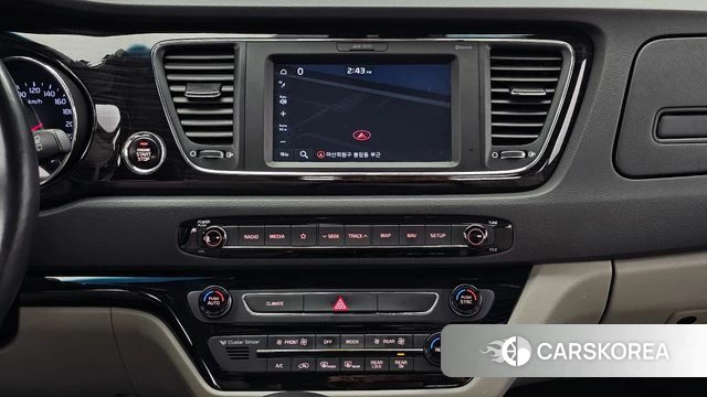 Kia The New Carnival 2018 Серебряный из Кореи, фото 5