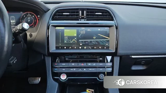 Jaguar F-PACE 2019 Белый из Кореи, фото 5