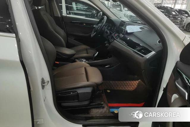 BMW X1 2021 Белый из Китая, фото 5