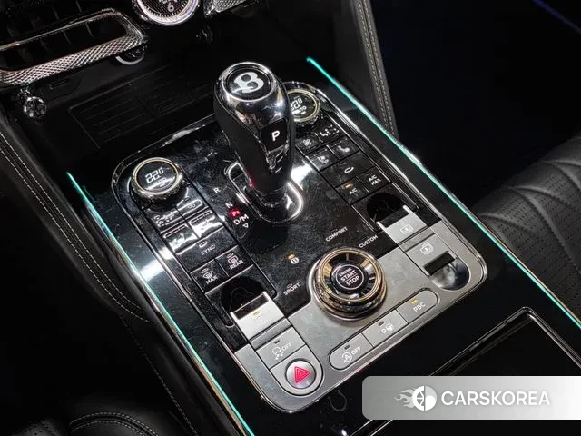 Bentley Flying Spur 3rd Generation 2020 Черный из Кореи, фото 5