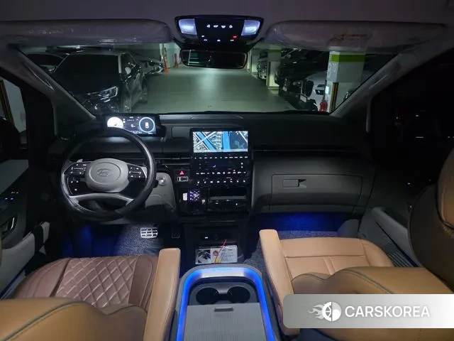 Hyundai Staria 2024 Черный из Кореи, фото 5