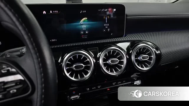 Mercedes-Benz A-Class W177 2019 Белый из Кореи, фото 5