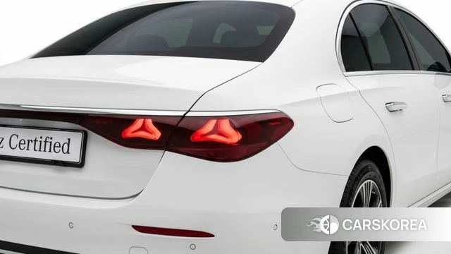 Mercedes-Benz E-Class W214 2025 Белый из Кореи, фото 5