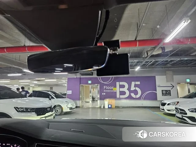 Volkswagen Tiguan second Generation 2023 Белый из Кореи, фото 5