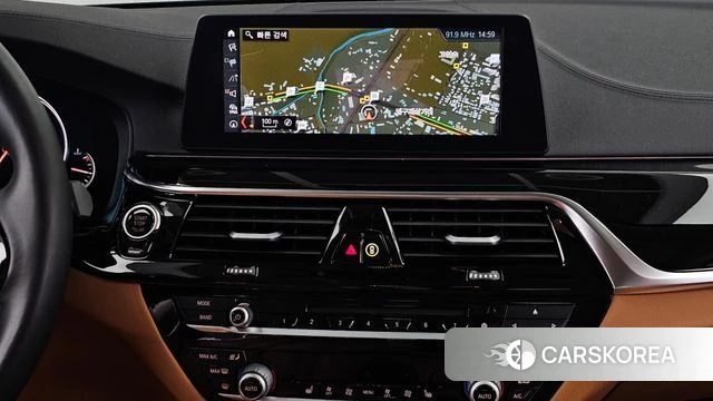 BMW 5 Series (G30) 2018 Серый из Кореи, фото 5