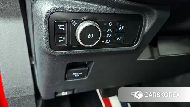 Ford Bronco 6th Generation 2023 Красный из Кореи, фото 5