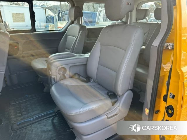 Hyundai The New Grand Starex 2021 Желтый из Кореи, фото 5