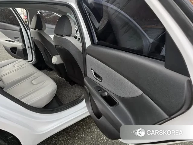 Hyundai Avante (CN7) 2021 Белый из Кореи, фото 5