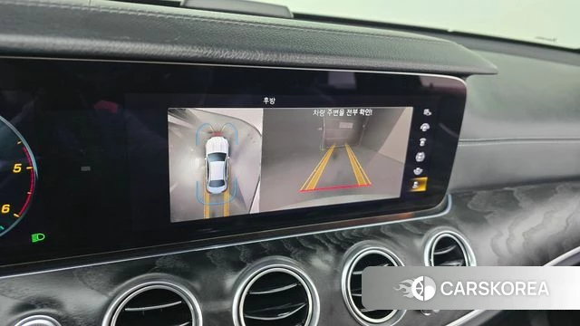 Mercedes-Benz E-Class W213 2022 Белый из Кореи, фото 5