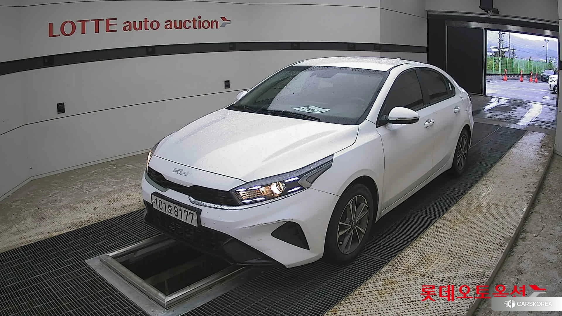 Kia K3 2022 Белый из Кореи, фото 5