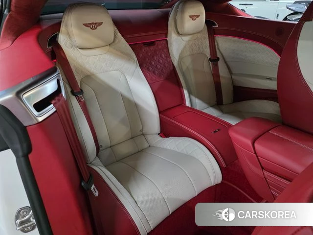 Bentley Continental GT 3rd Generation 2021 Белый из Кореи, фото 5