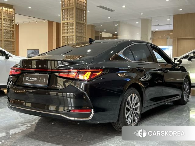 Lexus ES 2025 Черный из Китая, фото 5