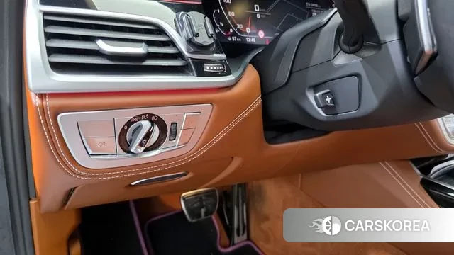 BMW 7 Series (G11) 2020 Черный из Кореи, фото 5