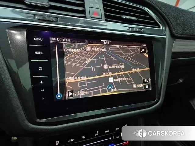 Volkswagen Tiguan Allspace 2024 Белый из Кореи, фото 5