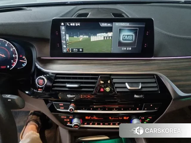 BMW 5 Series (G30) 2018 Белый из Кореи, фото 5