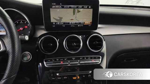 Mercedes-Benz GLC-Class X253 2018 Серебристо-серый из Кореи, фото 5