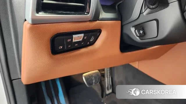 BMW 8 Series (G15) 2023 Белый из Кореи, фото 5