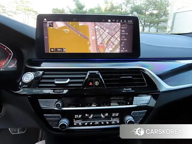 BMW 5 Series (G30) 2020 Синий из Кореи, фото 5