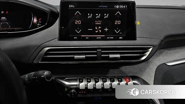 Peugeot 3008 second generation 2022 Белый из Кореи, фото 5
