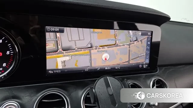 Mercedes-Benz E-Class W213 2019 Белый из Кореи, фото 5