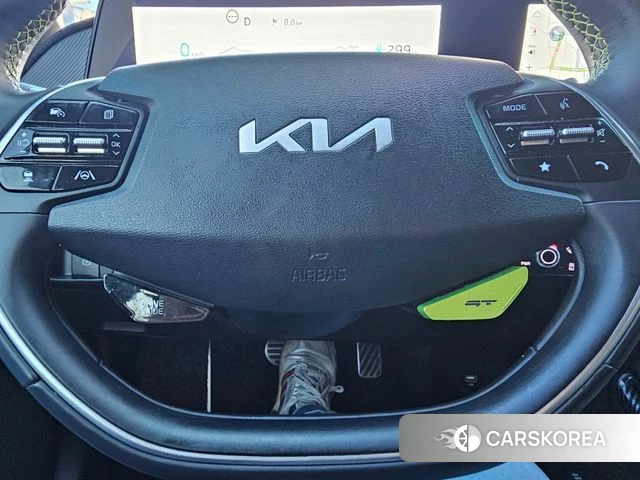 Kia EV6 2023 Белый из Кореи, фото 5