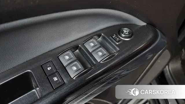 Chevrolet (GM Daewoo) Real New Colorado 2021 Черный из Кореи, фото 5