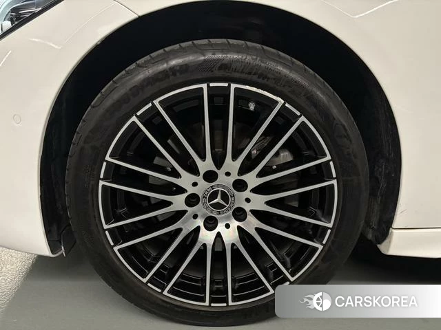 Mercedes-Benz Class C 2023 Белый из Китая, фото 5