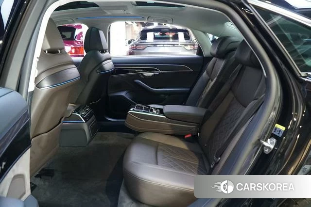 Audi A8 2022 Черный из Китая, фото 5