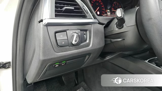 BMW 3 Series (F30) id 3899930 из Кореи 5